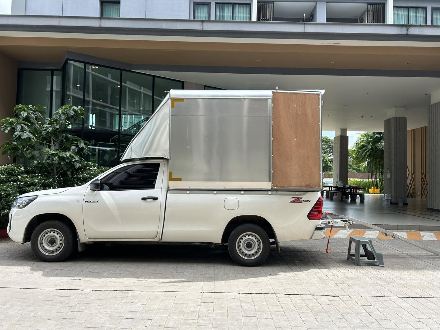 รถรับจ้างขอนแก่น | รถขนของ ย้ายบ้าน ย้ายหอ | HUGMOVE